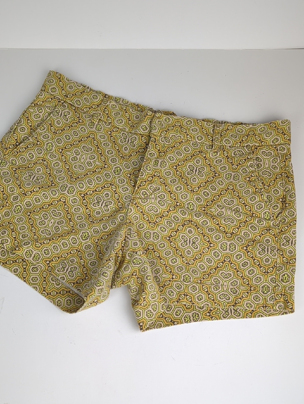 JOE FRESH Women's 70s Style Golden Yellow Patterned Shorts